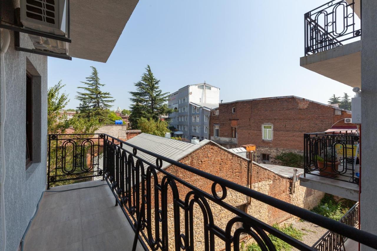 Irina'S Apartments Κουτάισι Εξωτερικό φωτογραφία